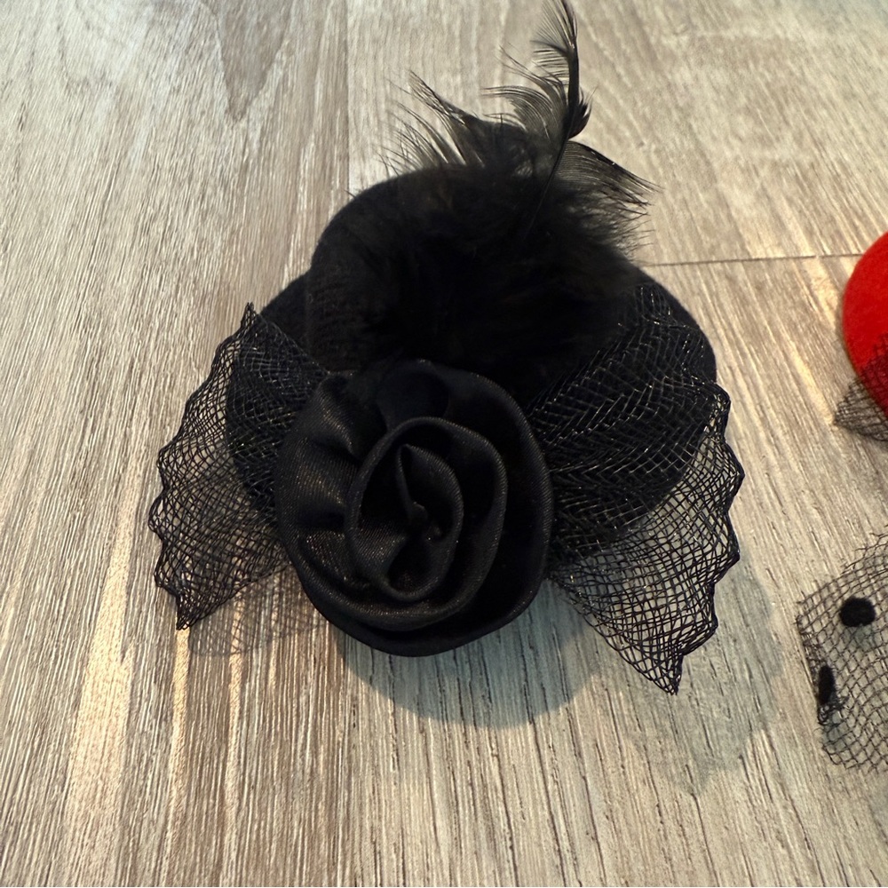Feathered Hat Hair Clip- Vintage Kitsch